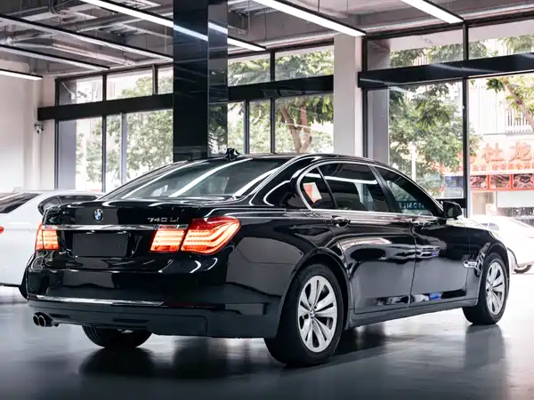 BMW 7 Series 2011