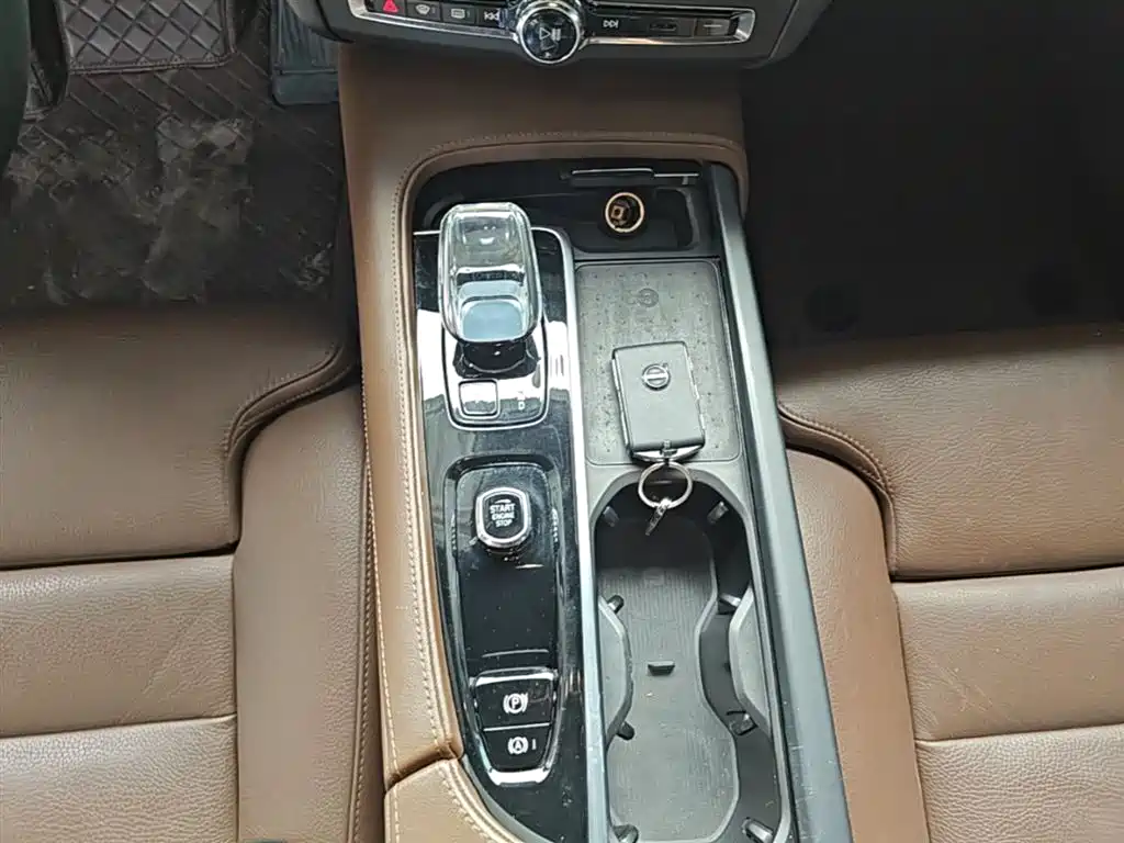 Volvo S90 2023 — фото 10