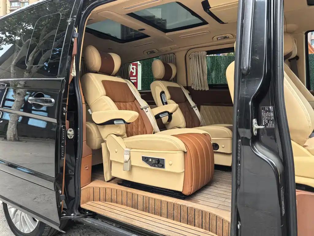 Mercedes-Benz Viano 2015 — фото 6