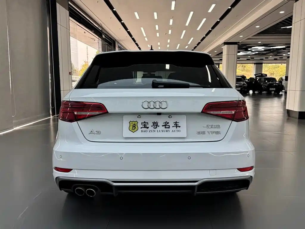 Audi A3 2019 — фото 5