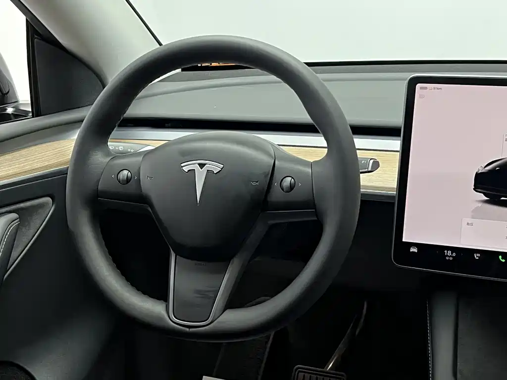 Tesla Model Y 2022 — фото 20