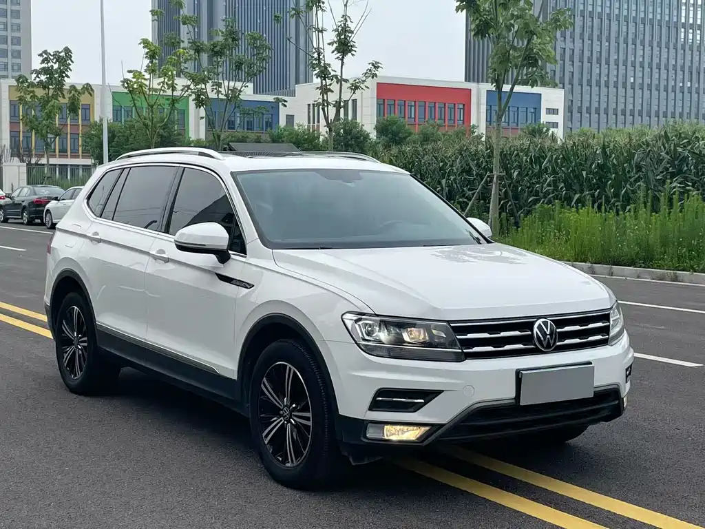 Volkswagen Tiguan L 2021