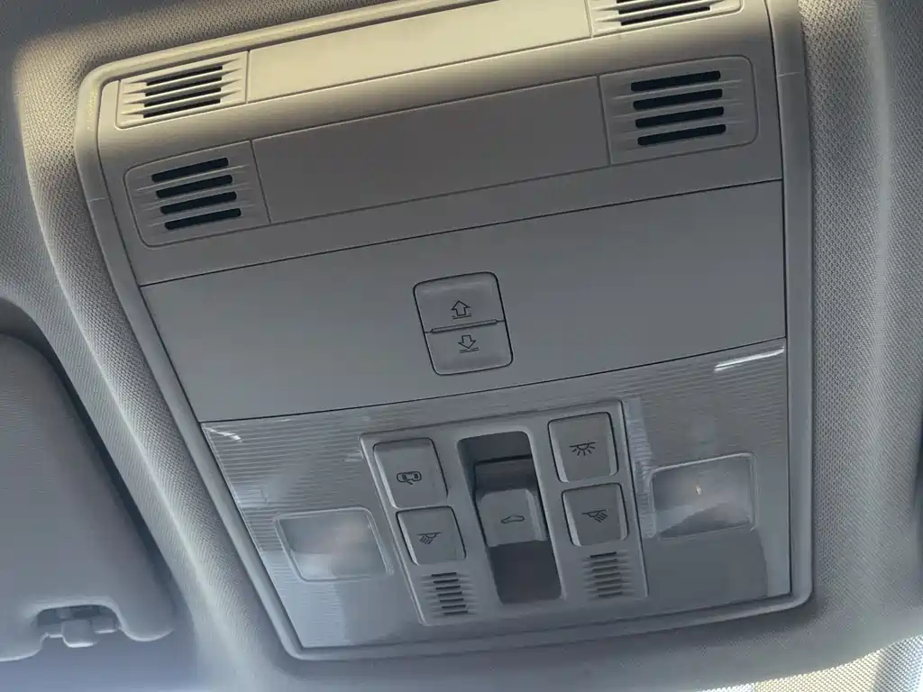 Skoda Karoq 2023 — фото 10