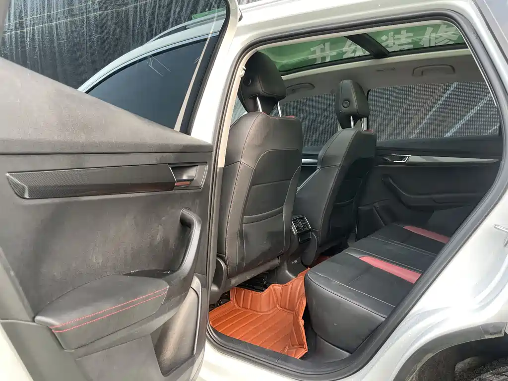 Skoda Karoq 2023 — фото 28