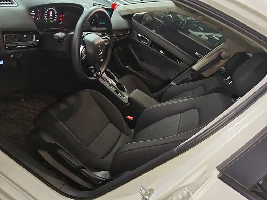 Honda Civic 2023 — фото 15