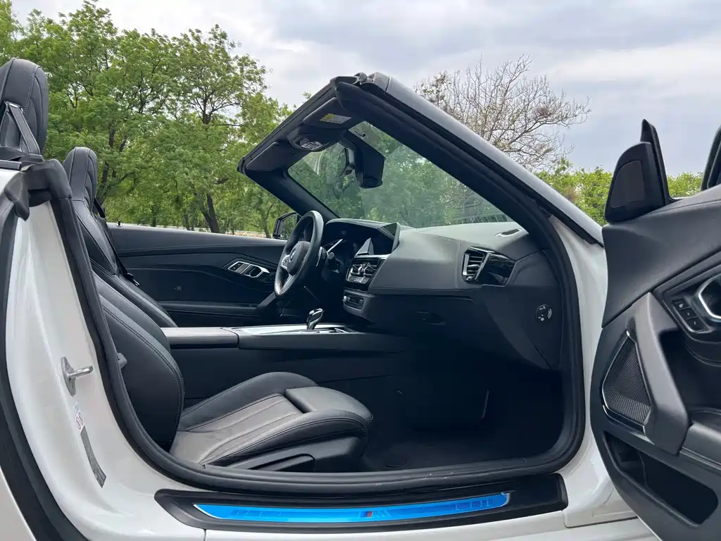 BMW Z4 2021 — фото 18