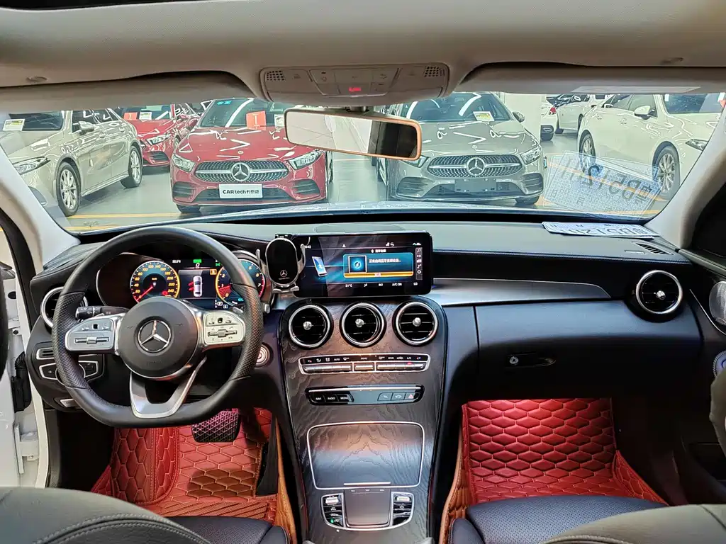 Mercedes-Benz C-Class 2020 — фото 12