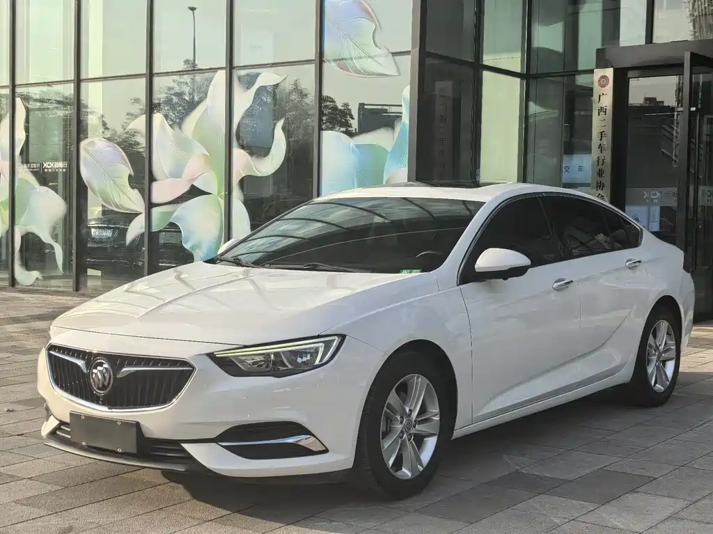 Buick Regal 2020 — фото 1