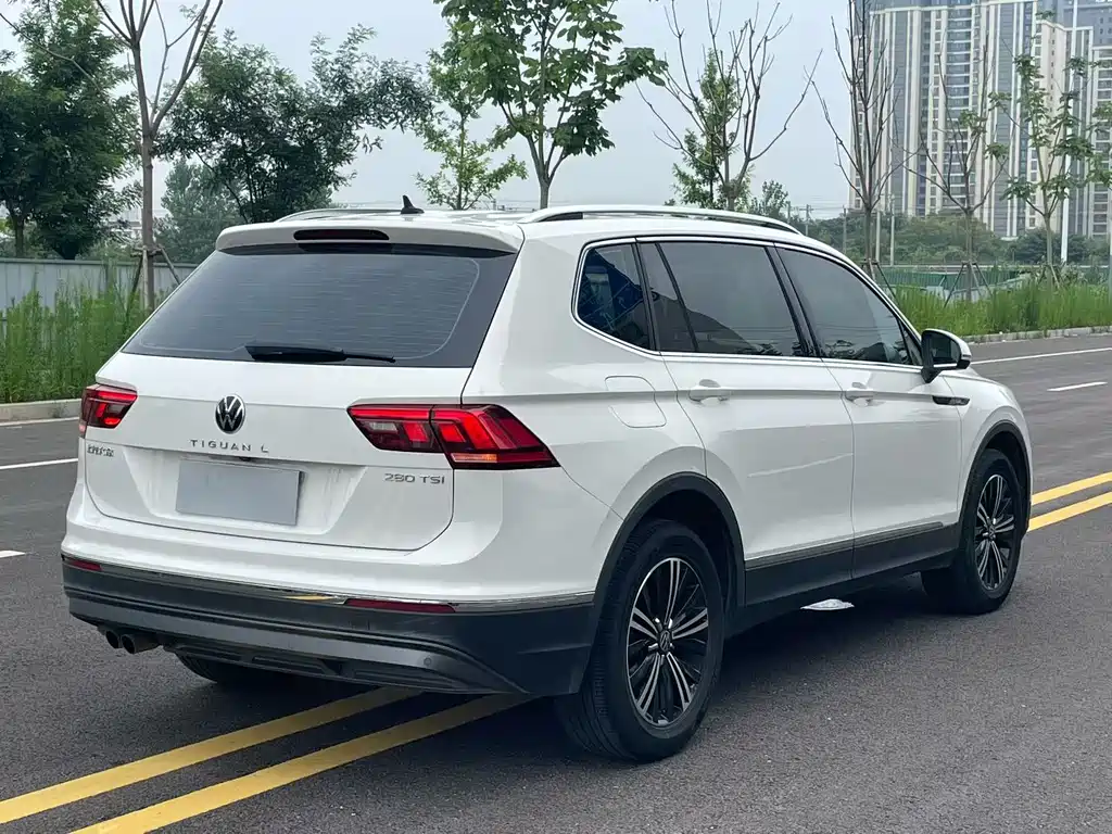 Volkswagen Tiguan L 2021