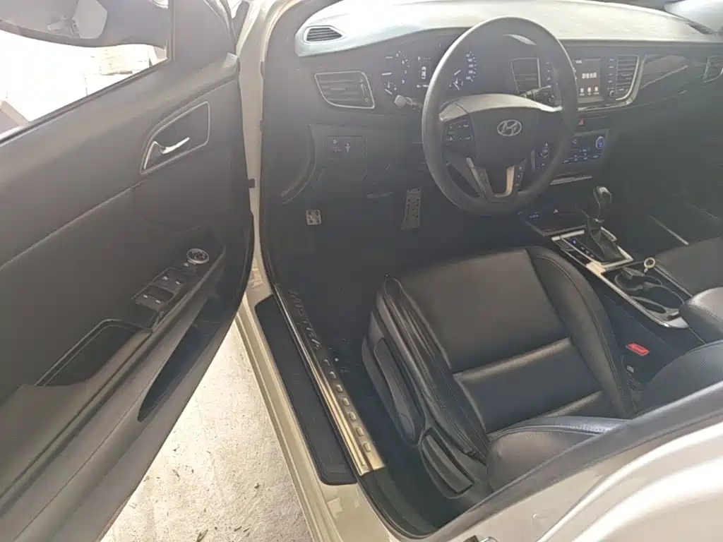 Hyundai Mistra 2016 — фото 16