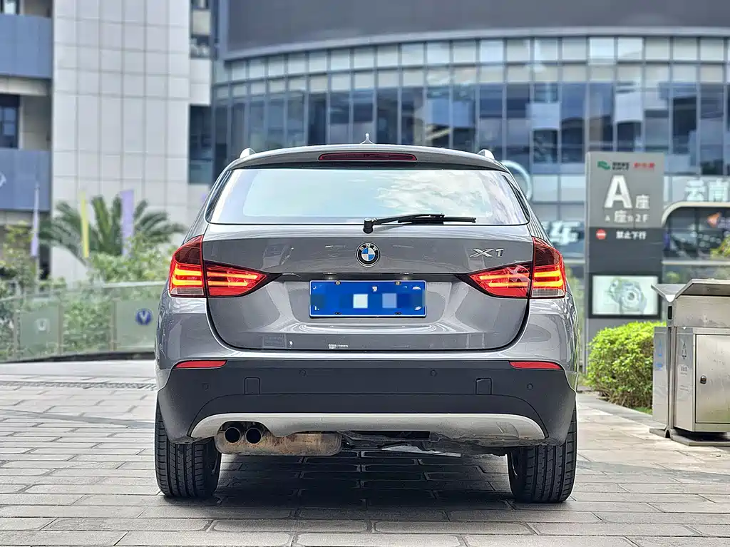 BMW X1 2012 — фото 12
