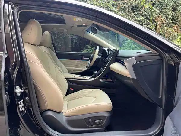Toyota Avalon 2020