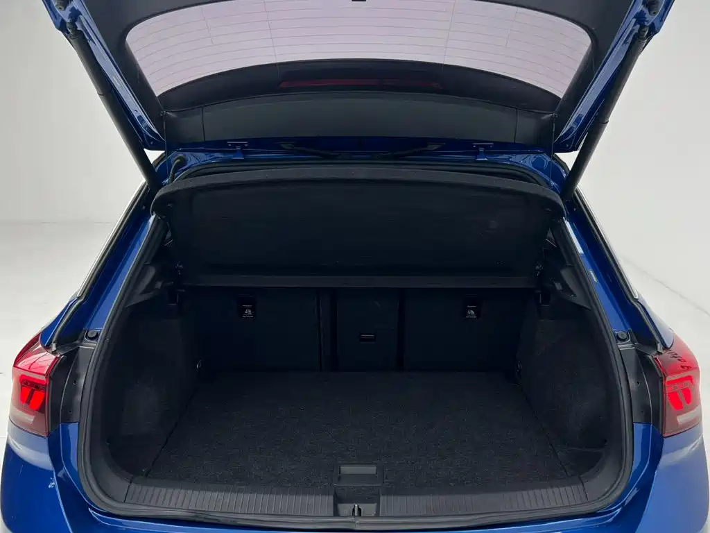 Volkswagen T-Roc 2021 — фото 15