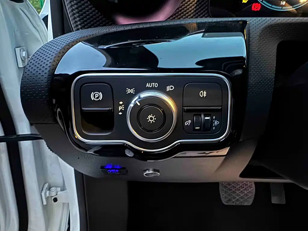 Mercedes-Benz A-Class 2022 — фото 20