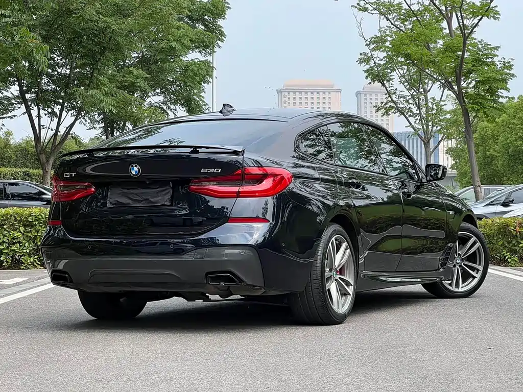 BMW 6 Series GT 2020 — фото 18