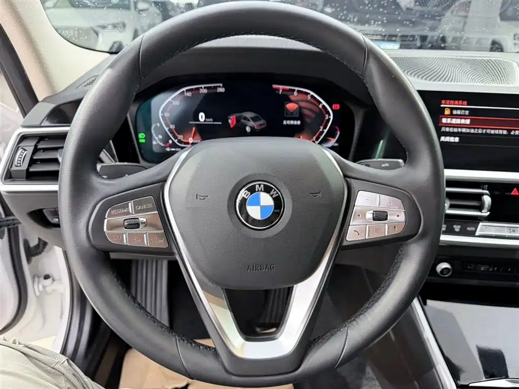 BMW 3 Series 2021 — фото 11