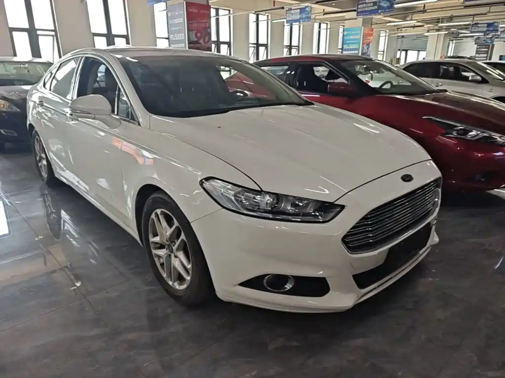 Ford Mondeo 2014 — фото 4