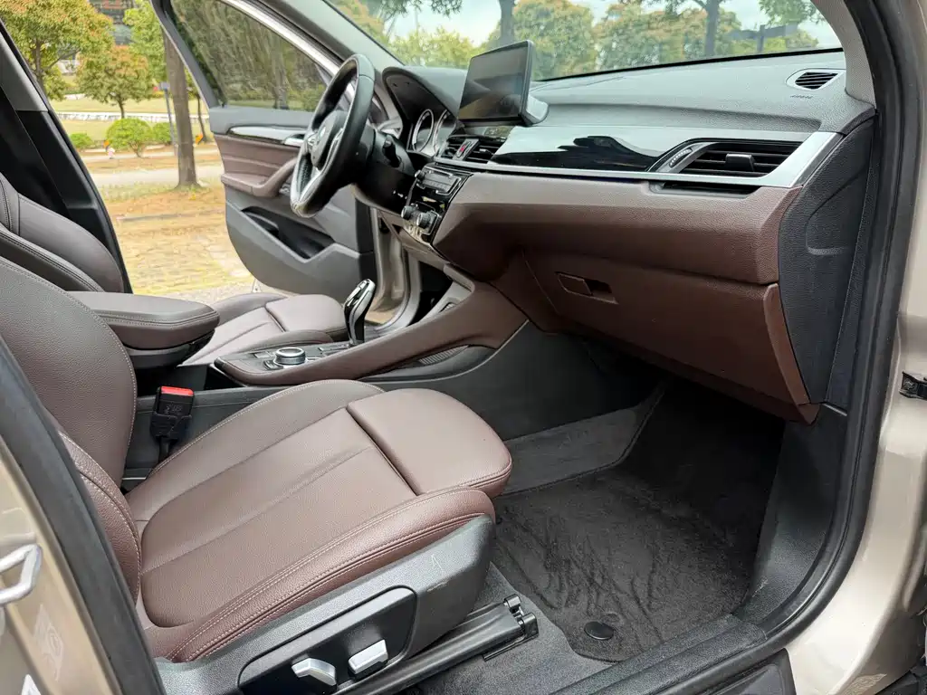 BMW X1 2021 — фото 18