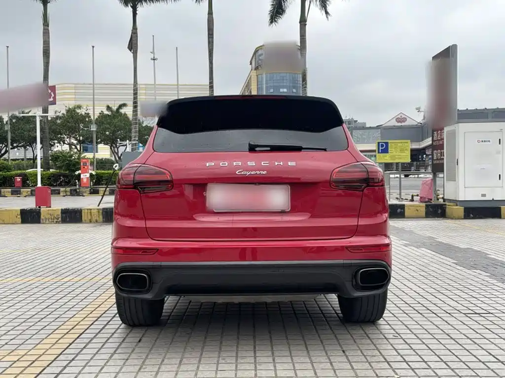 Porsche Cayenne 2016 — фото 20
