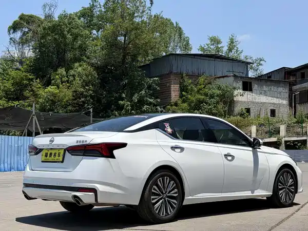 Nissan Teana 2024