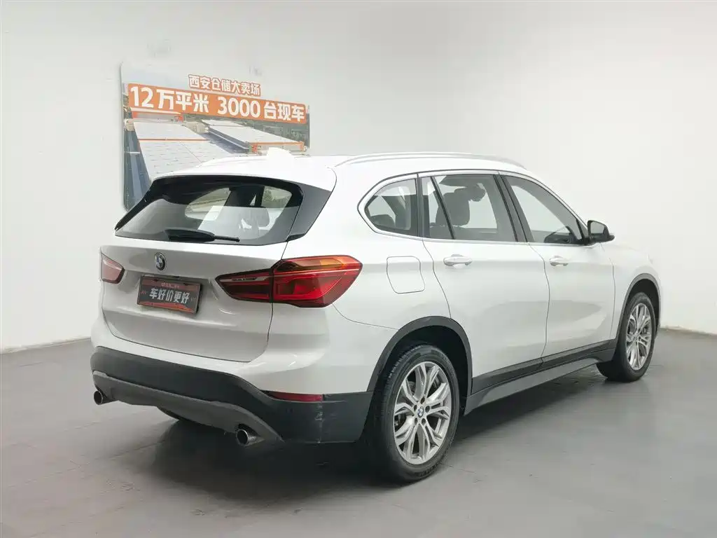 BMW X1 2018 — фото 2