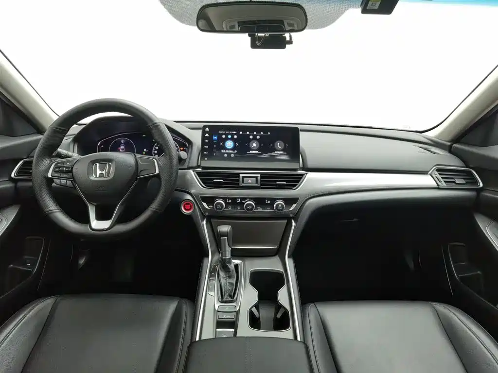 Honda Accord 2022 — фото 5
