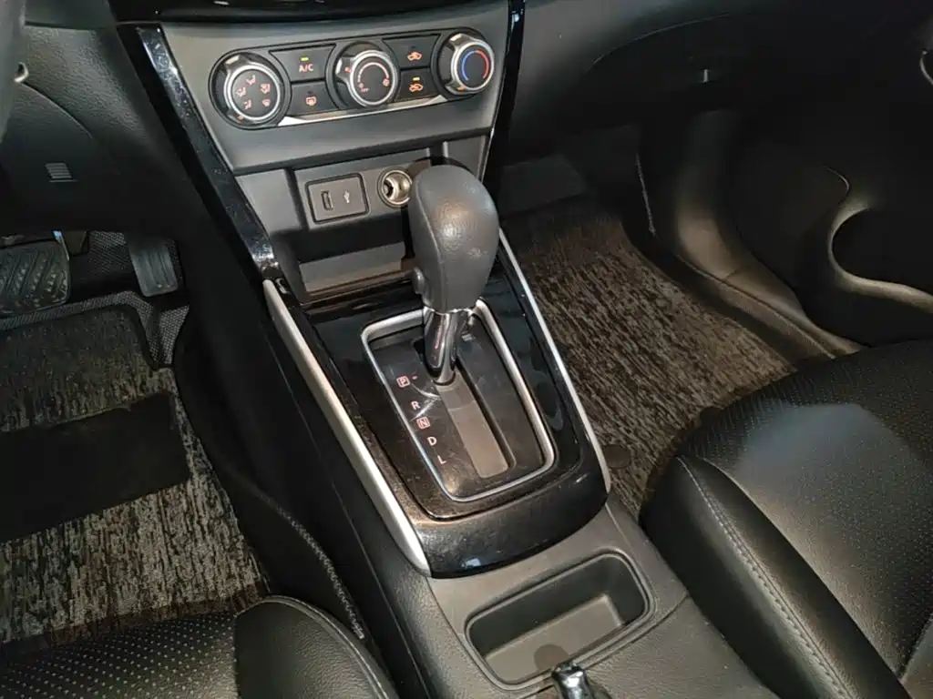 Nissan Sylphy 2020 — фото 14