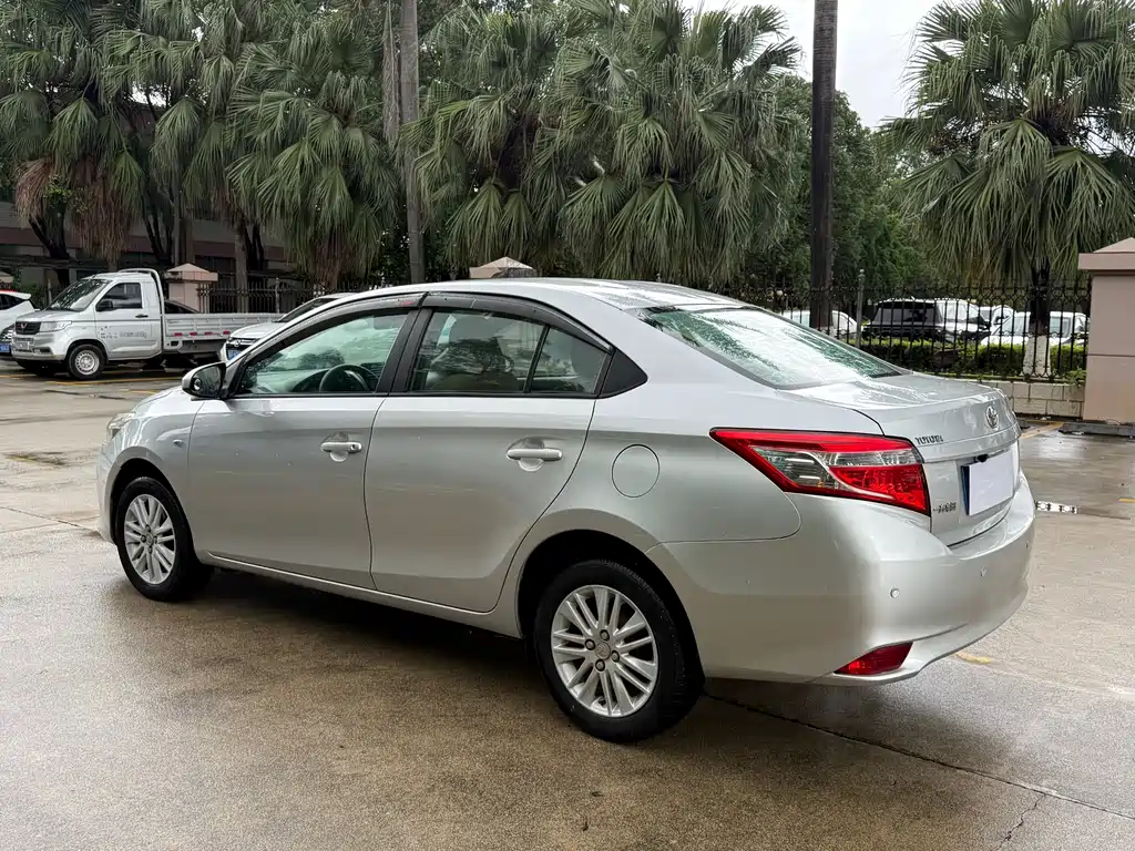 Toyota Vios 2016 — фото 7