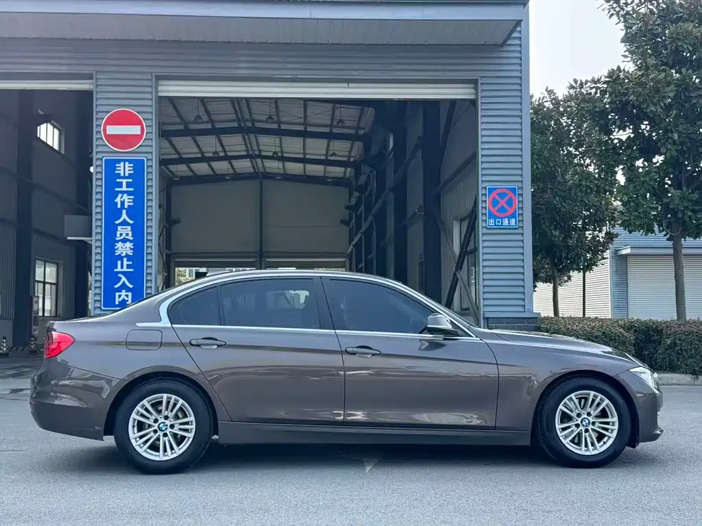 BMW 3 Series 2015 — фото 4