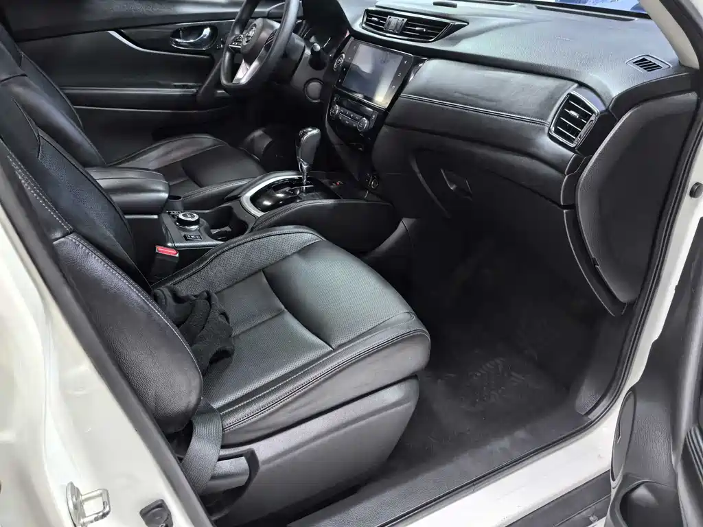 Nissan X-Trail 2023 — фото 12