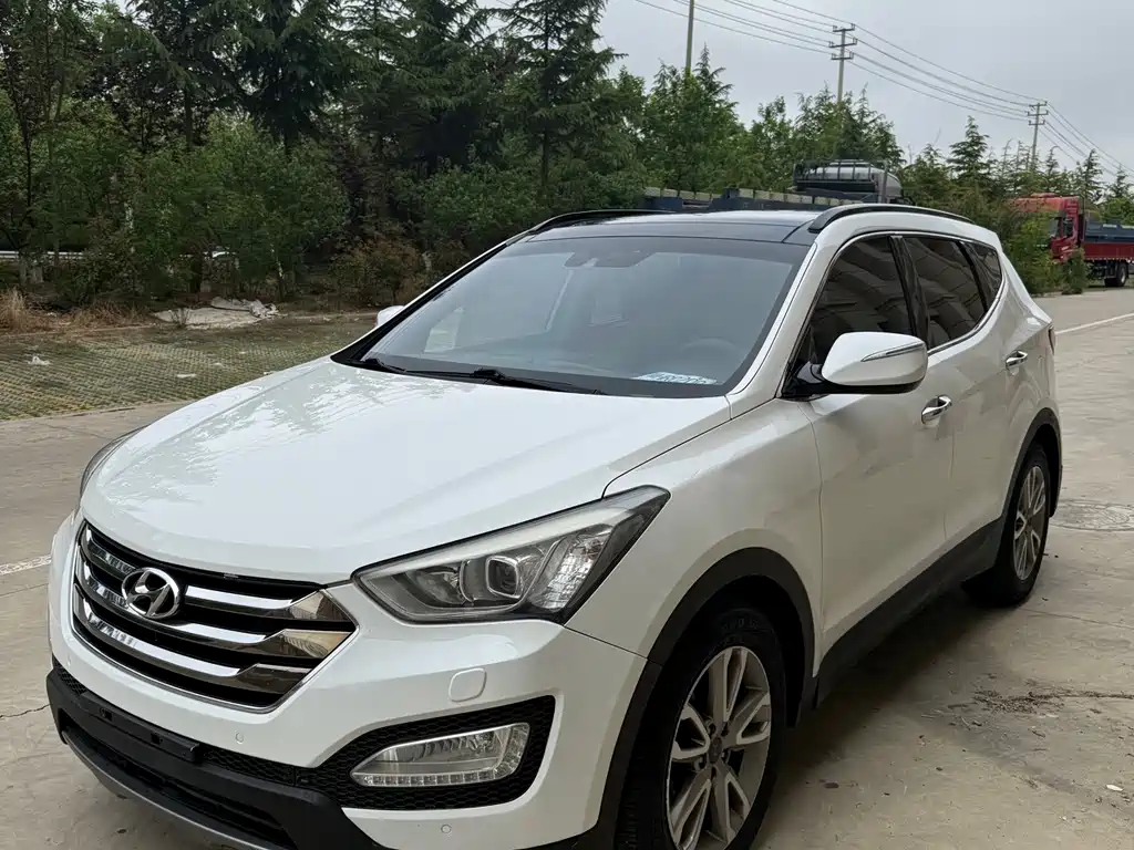 Hyundai Santa Fe 2014