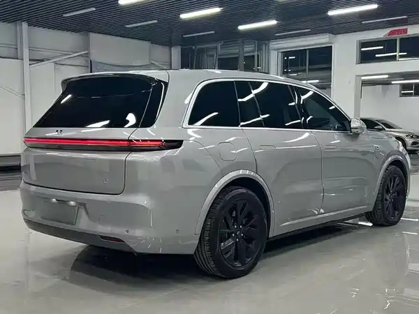 Li Auto L8 2023
