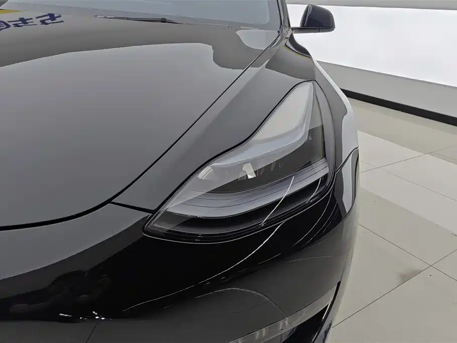 Tesla Model 3 2023 — фото 5