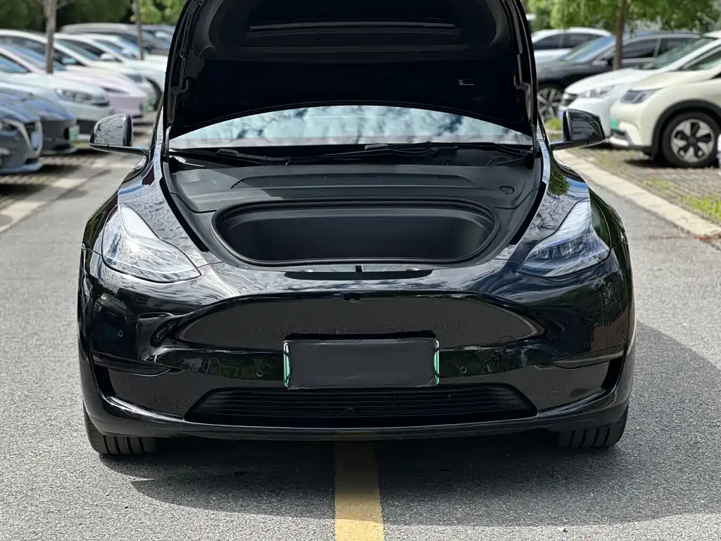 Tesla Model Y 2023 — фото 25