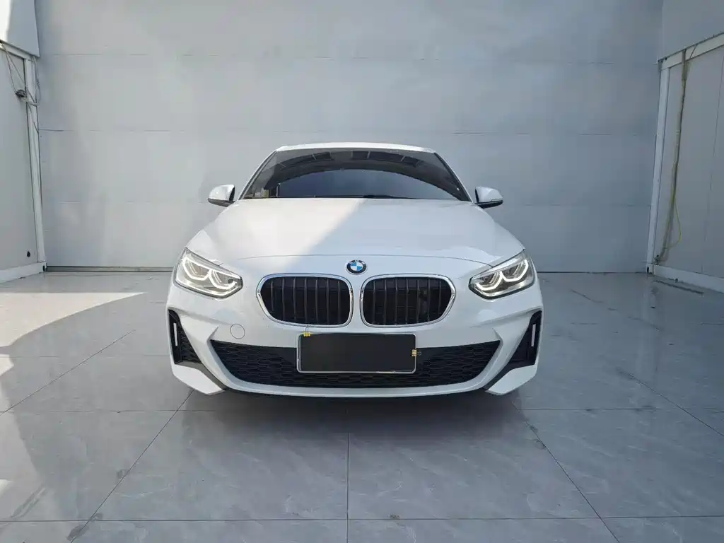 BMW 1 Series 2021