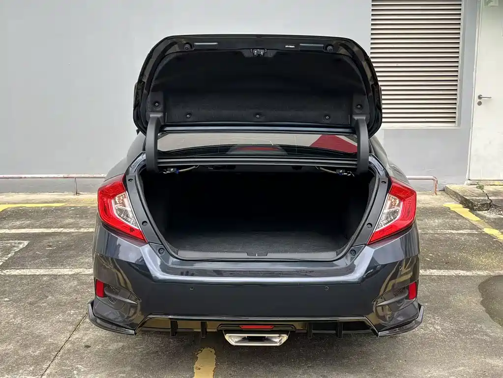 Honda Civic 2021 — фото 19