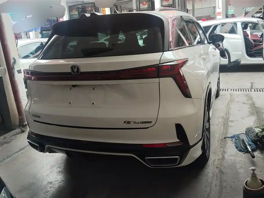 Changan CS75 PLUS 2023 — фото 3