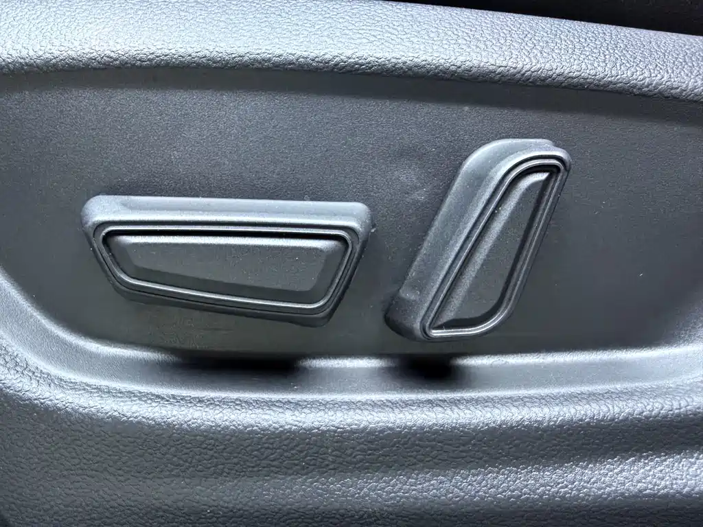 Toyota Corolla 2022 — фото 9