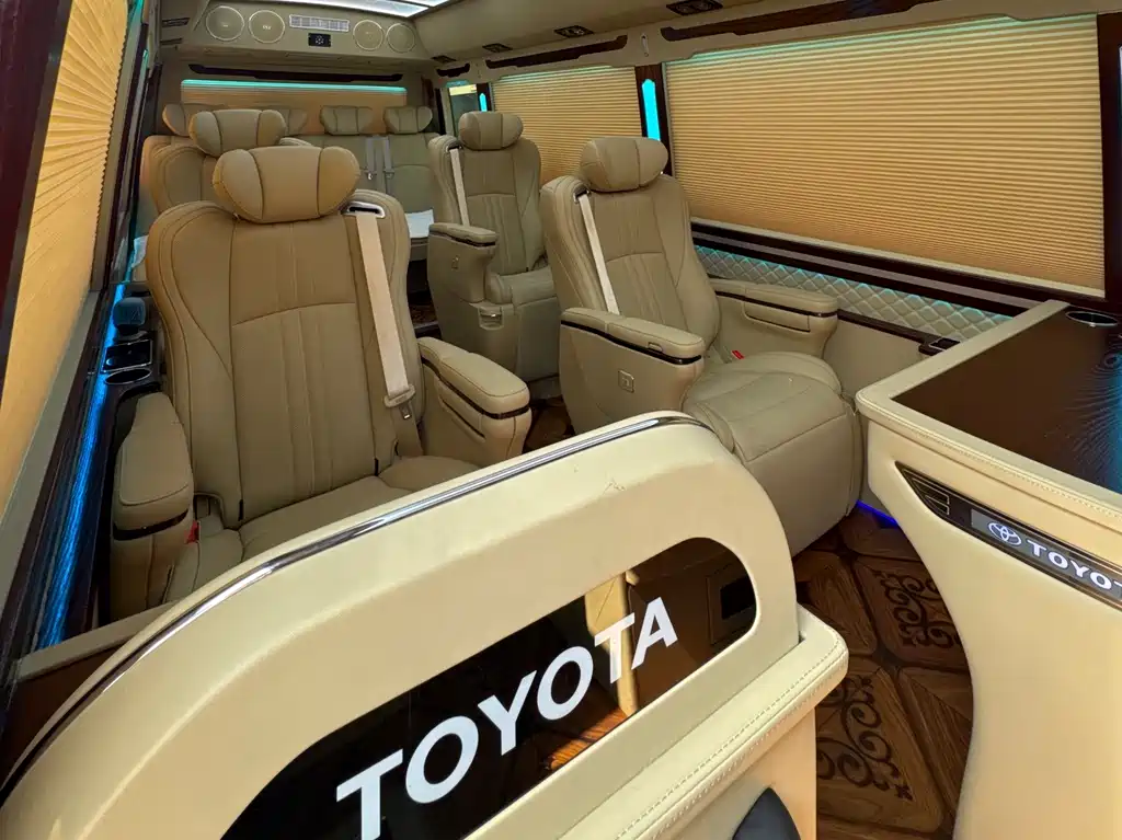 Toyota Coaster 2020 — фото 16