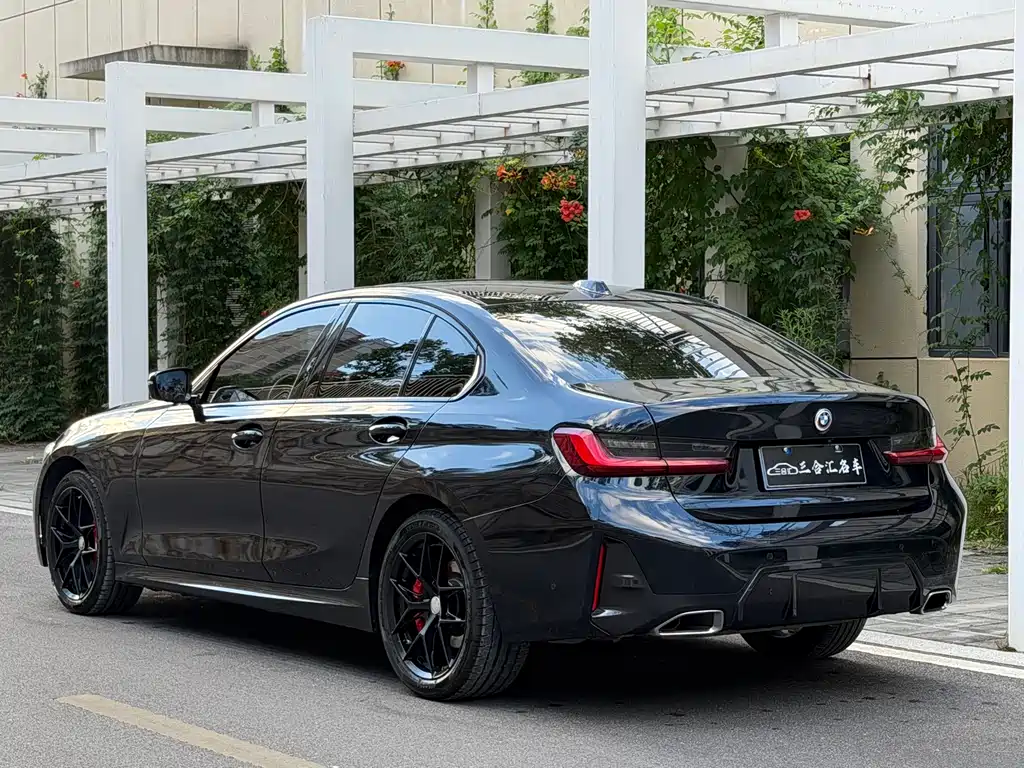 BMW 3 Series 2023