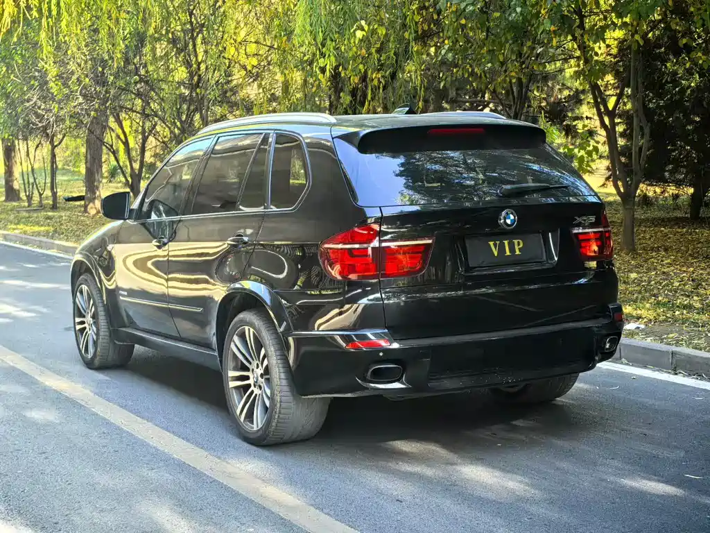 BMW X5 2012 — фото 9