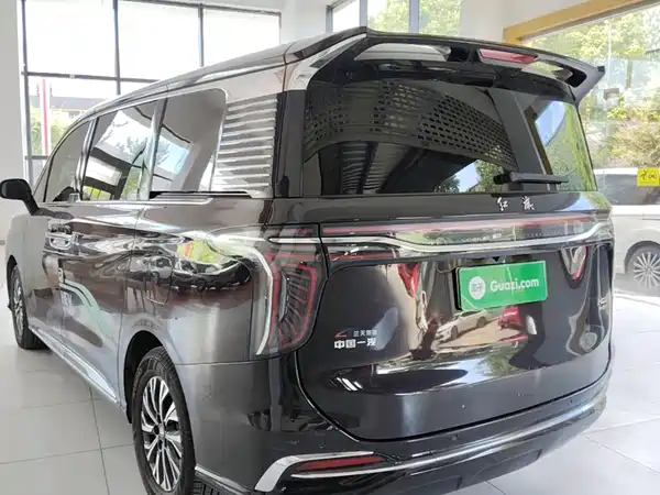 Hongqi HQ9 PHEV 2025