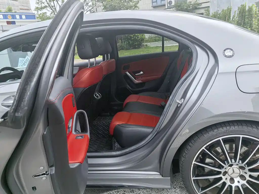 Mercedes-Benz A-Class AMG 2020 — фото 11