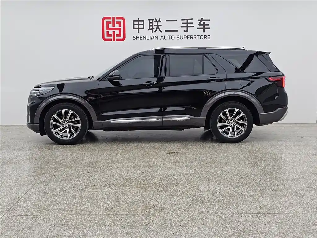 Ford Explorer 2023