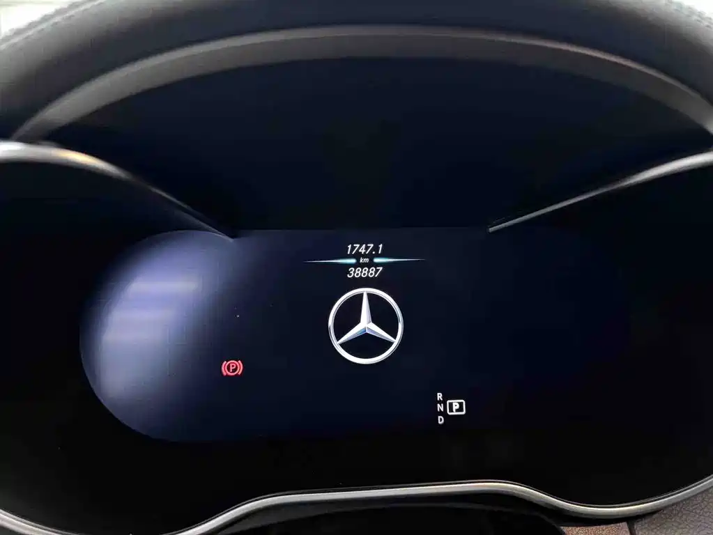 Mercedes-Benz C-Class 2022 — фото 11