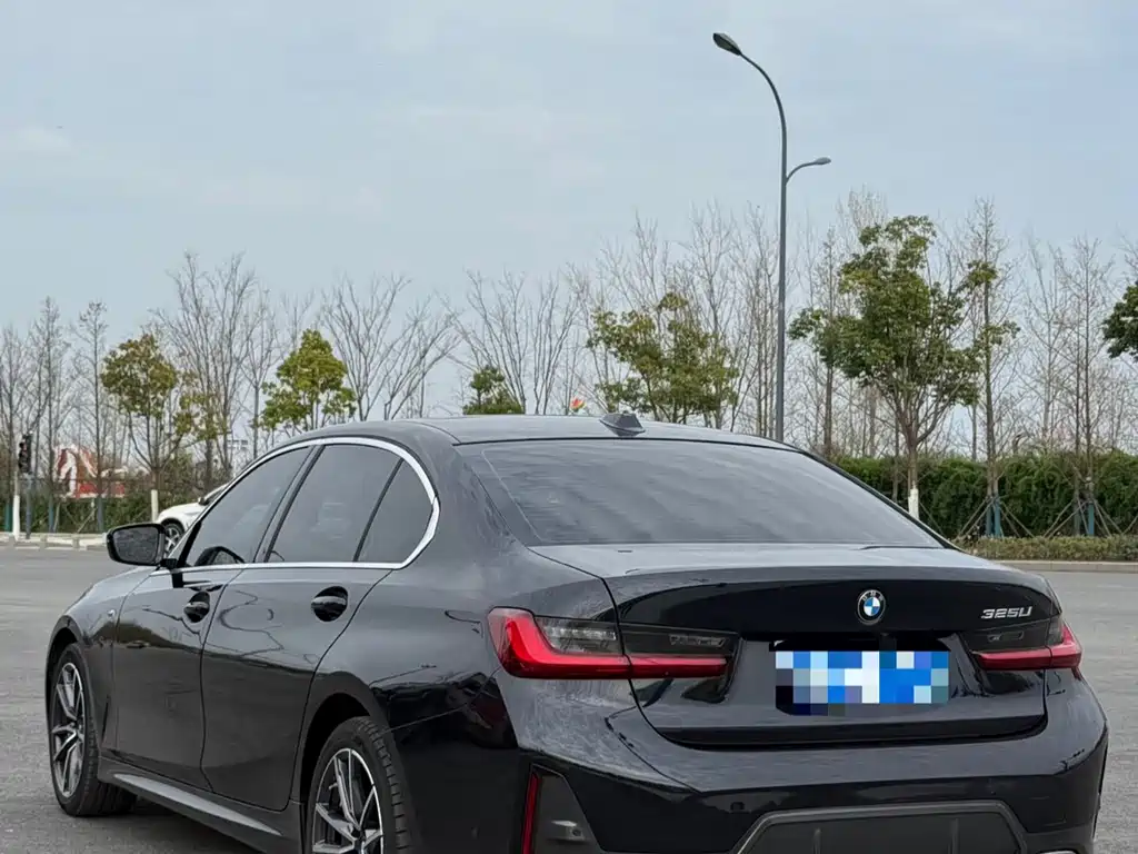 BMW 3 Series 2024