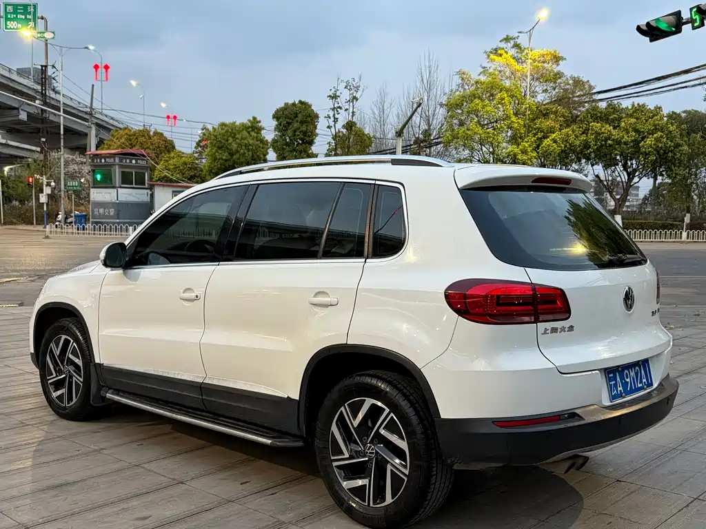 Volkswagen Tiguan 2014 — фото 6