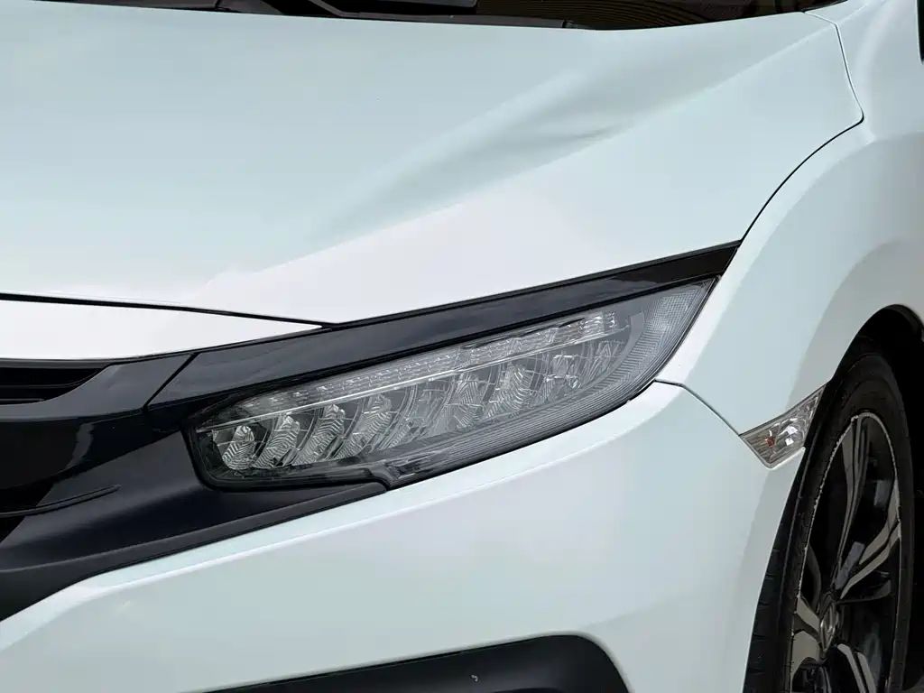 Honda Civic 2017 — фото 13