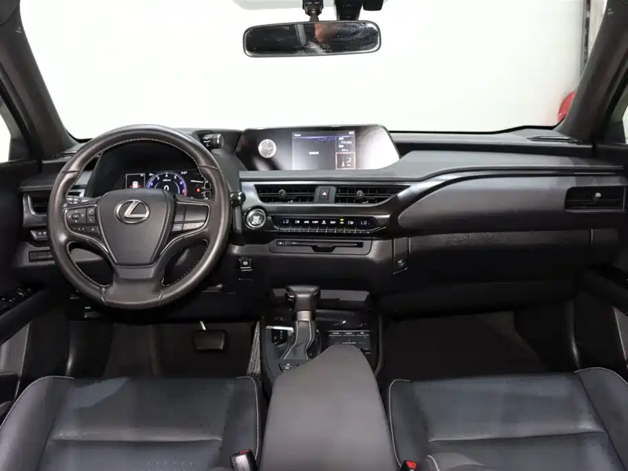 Lexus UX 2022 — фото 11