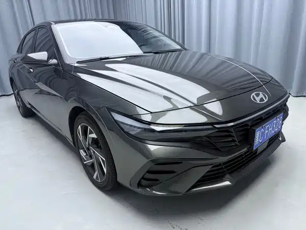 Hyundai Elantra 2023